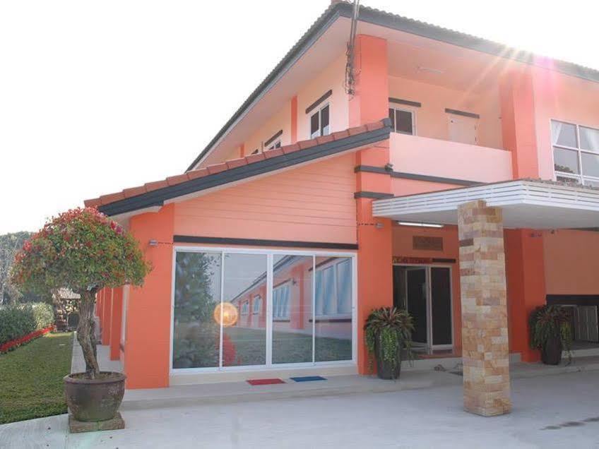 Отель Isabel Boutique Чианграй Экстерьер фото